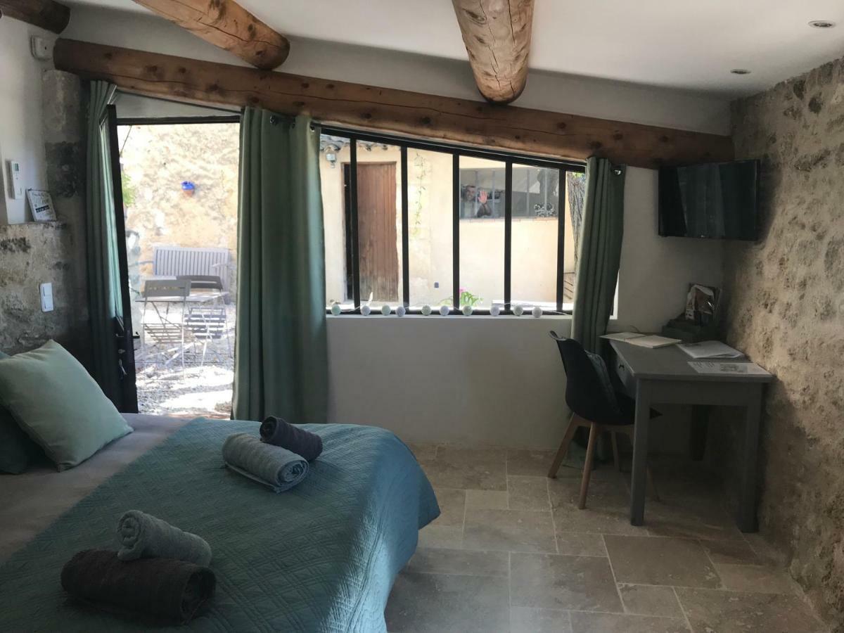 Bastide Bellugue Maison D'Hotes Reseau Bienvenue A La Ferme A 3 Minutes De Lourmarin Bed & Breakfast Cadenet Bagian luar foto